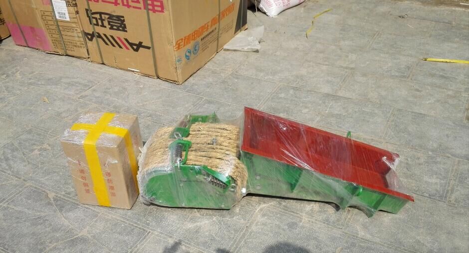 怎樣解決GZ電磁振動給料機(jī)銜鐵結(jié)構(gòu)焊口開縫故障？